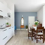 Maria Boutique 4* 카노비오