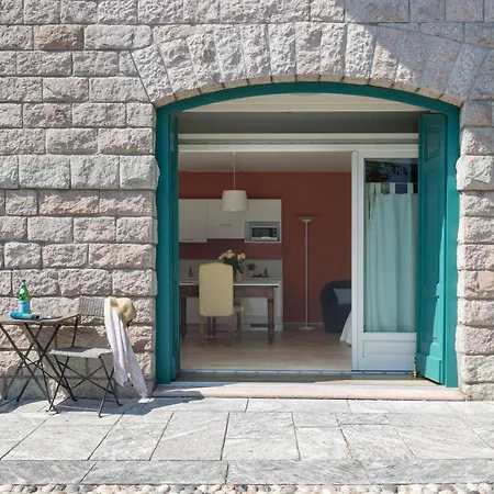 Maria Boutique Apartahotel