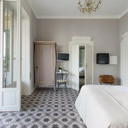 Apartahotel Maria Boutique 4*